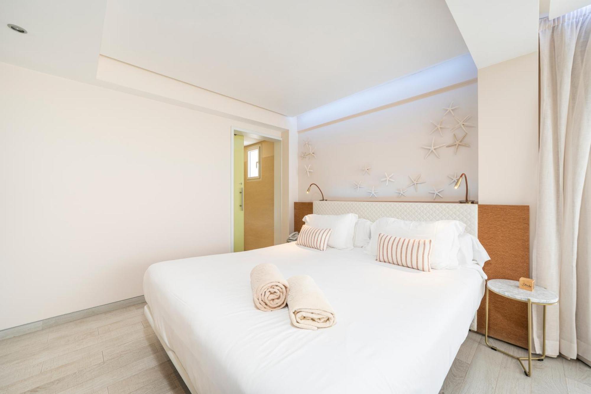 Melbeach & - Adults Only Hotel 4*